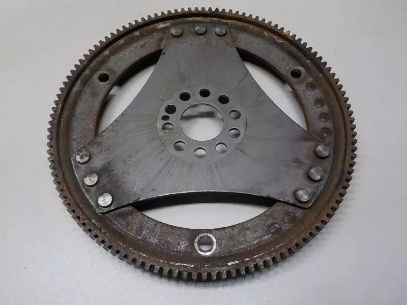 Маховик двигателя BS263637