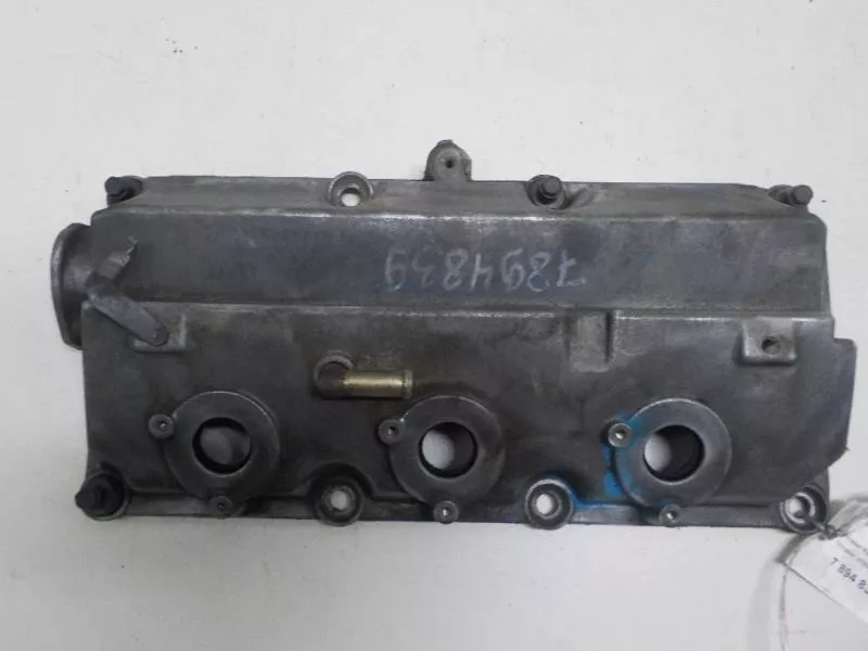 Клапанная крышка ГБЦ BS68899 Клапанная крышка ГБЦ BS68899