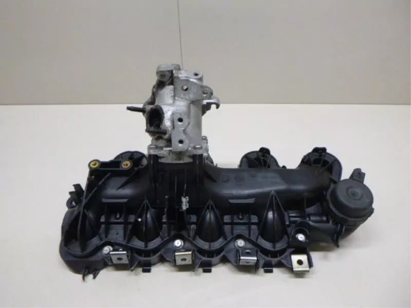 Впускной коллектор ST302446