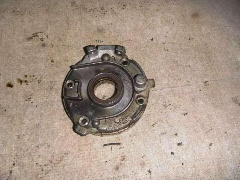 Масляный насос BS253872 Масляный насос BS253872