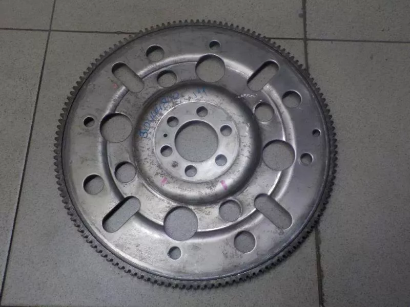 Маховик двигателя BS265669