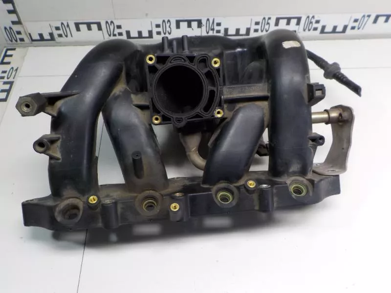 Впускной коллектор ST299106 Впускной коллектор ST299106