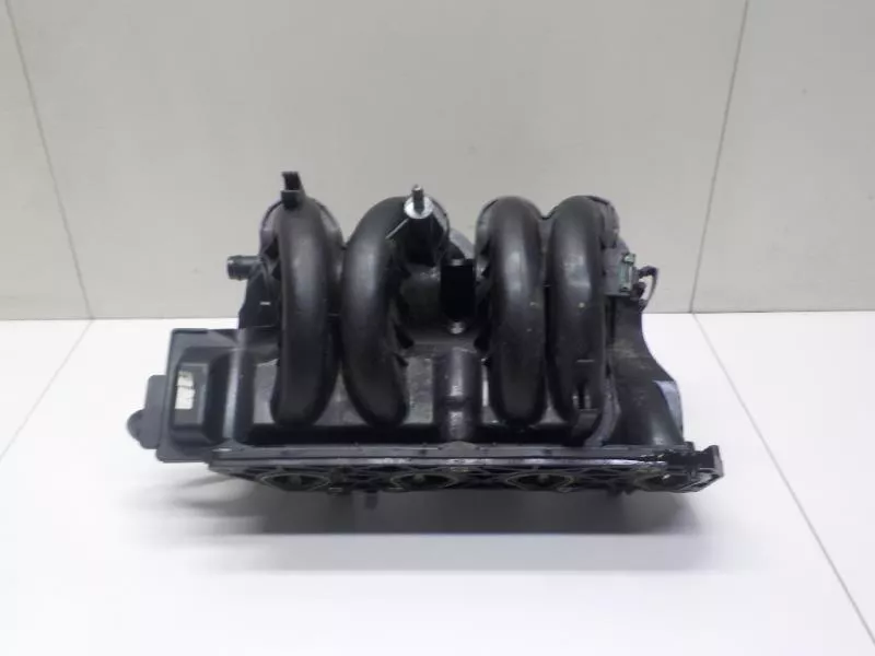 Впускной коллектор ST302467 Впускной коллектор ST302467