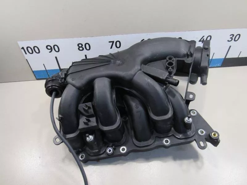 Впускной коллектор ST303234 Впускной коллектор ST303234