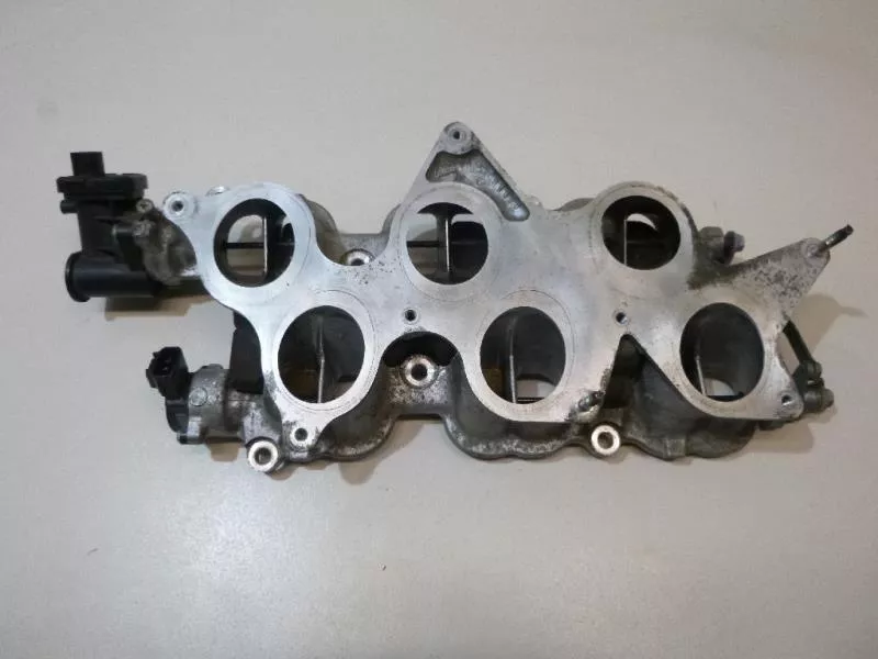 Впускной коллектор ST300720 Впускной коллектор ST300720