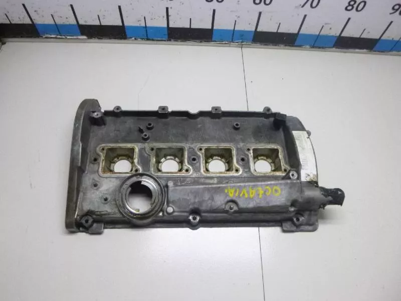 Клапанная крышка ГБЦ BS68770