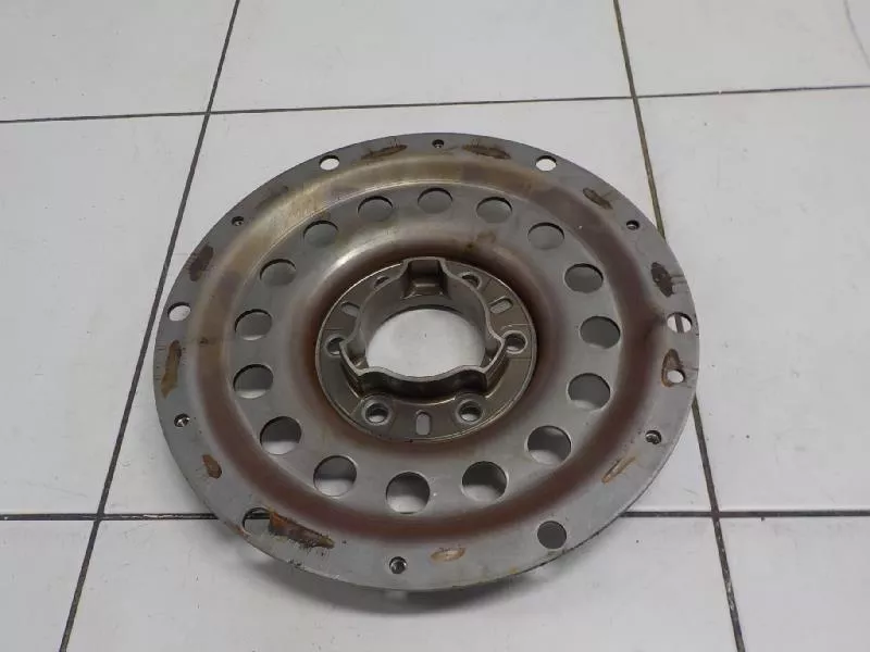 Маховик двигателя BS264859