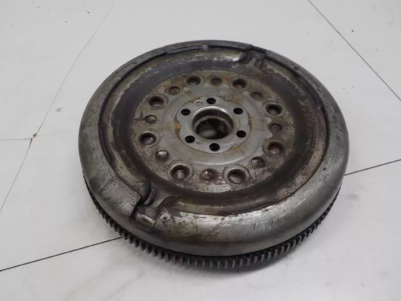 Маховик двигателя BS267274 Маховик двигателя BS267274