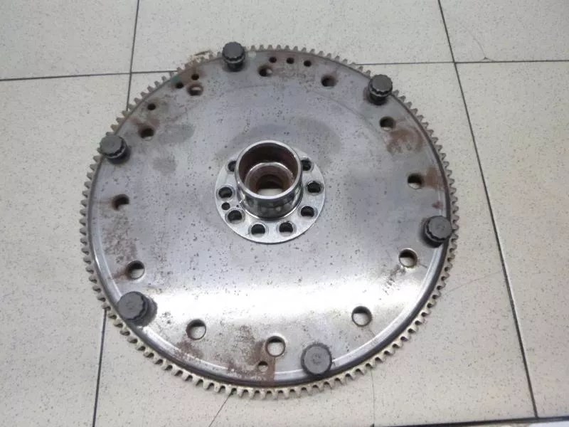 Маховик двигателя BS266031 Маховик двигателя BS266031