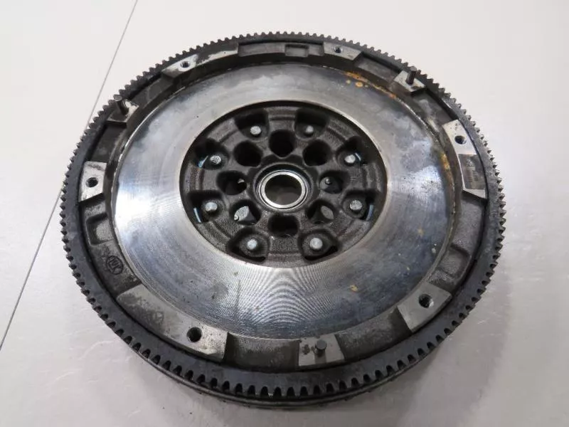 Маховик двигателя BS267011