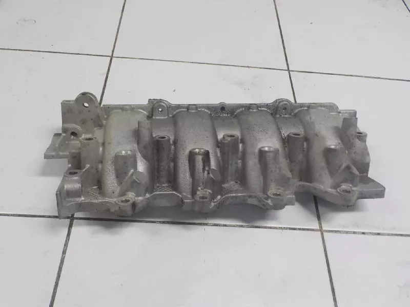 Впускной коллектор ST298693 Впускной коллектор ST298693