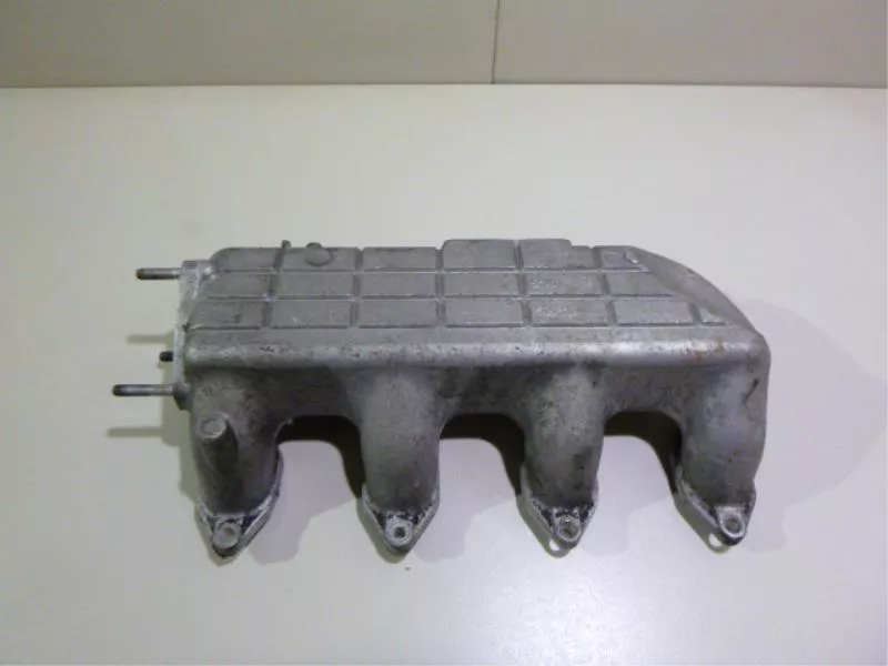 Впускной коллектор ST300472