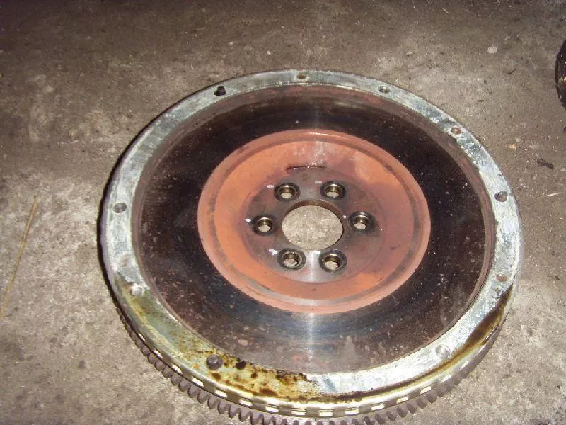 Маховик двигателя BS263542