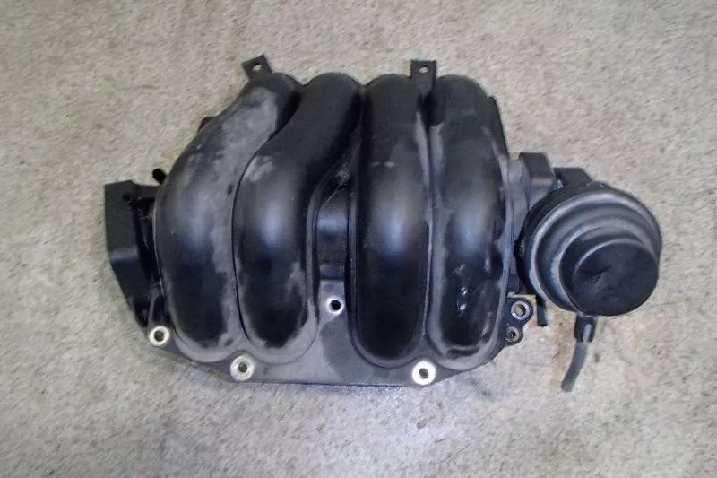 Впускной коллектор ST300142