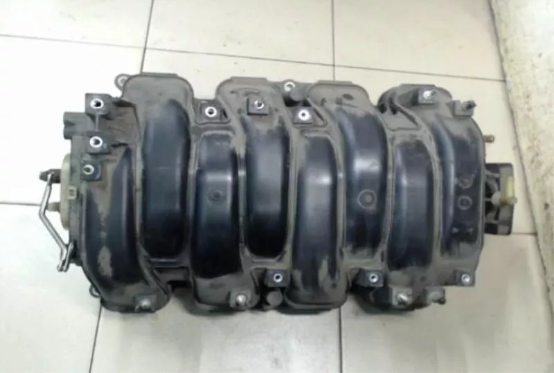 Впускной коллектор ST302761 Впускной коллектор ST302761