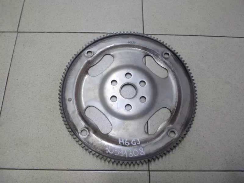 Маховик двигателя BS265252