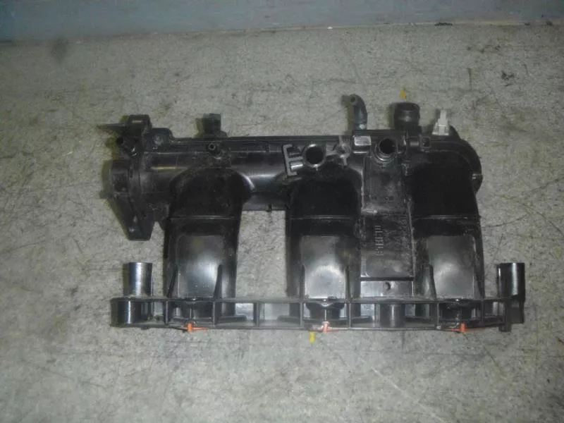 Впускной коллектор ST301730