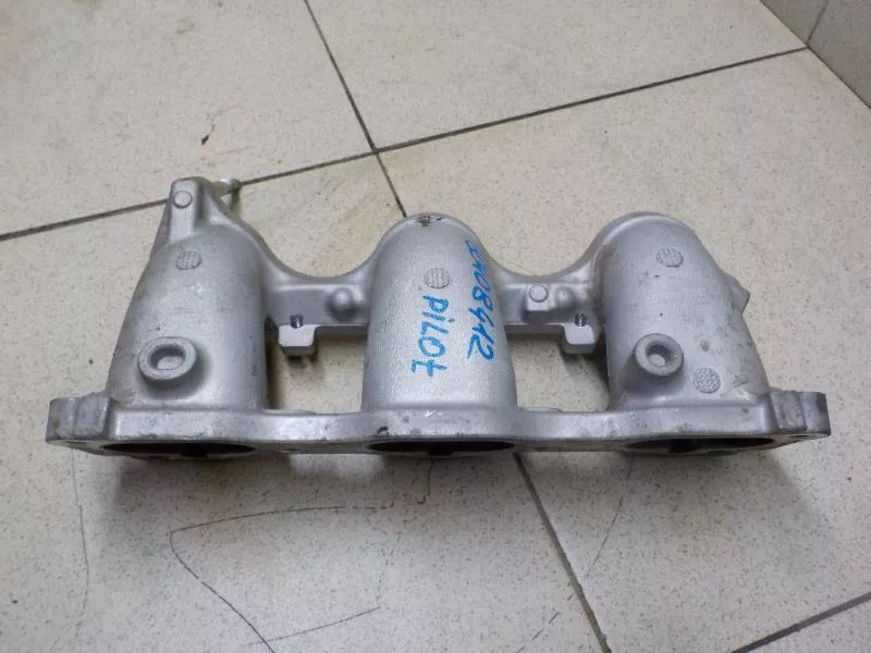 Впускной коллектор ST298074 Впускной коллектор ST298074