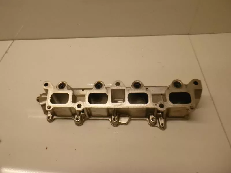 Впускной коллектор ST299314 Впускной коллектор ST299314