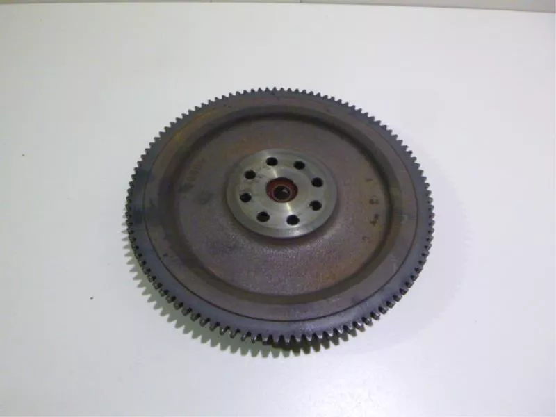 Маховик двигателя BS264856