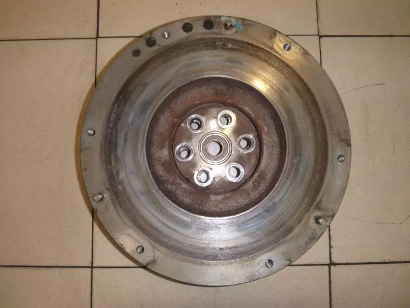 Маховик двигателя BS266453