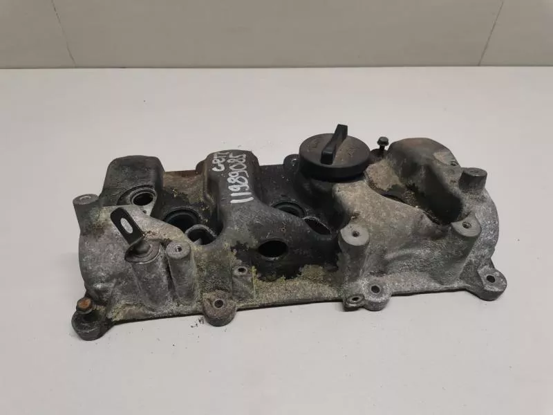 Клапанная крышка ГБЦ BS68641