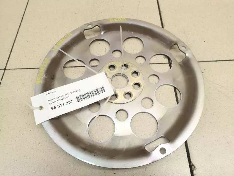 Маховик двигателя BS264468 Маховик двигателя BS264468