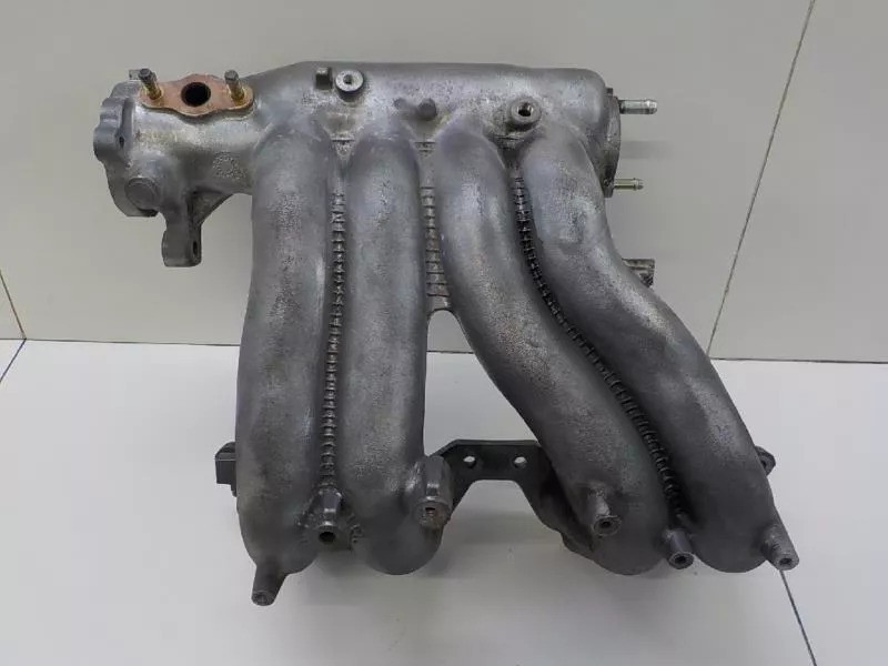 Впускной коллектор ST300107 Впускной коллектор ST300107