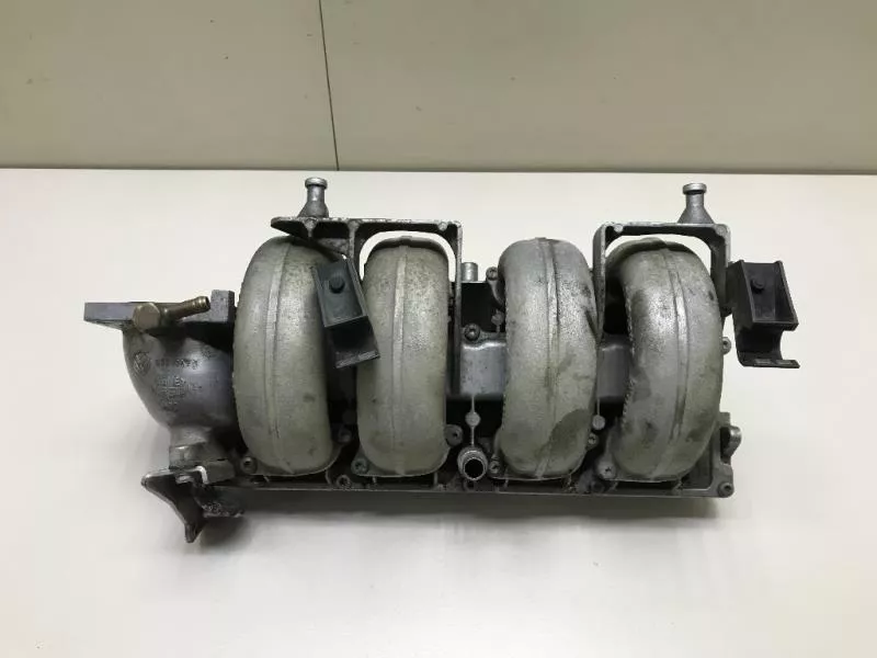 Впускной коллектор ST298011 Впускной коллектор ST298011