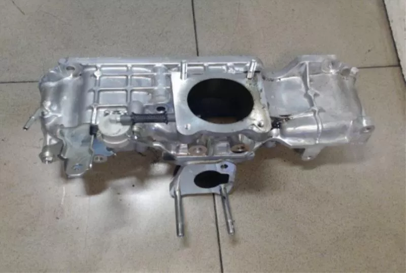 Впускной коллектор ST299379 Впускной коллектор ST299379