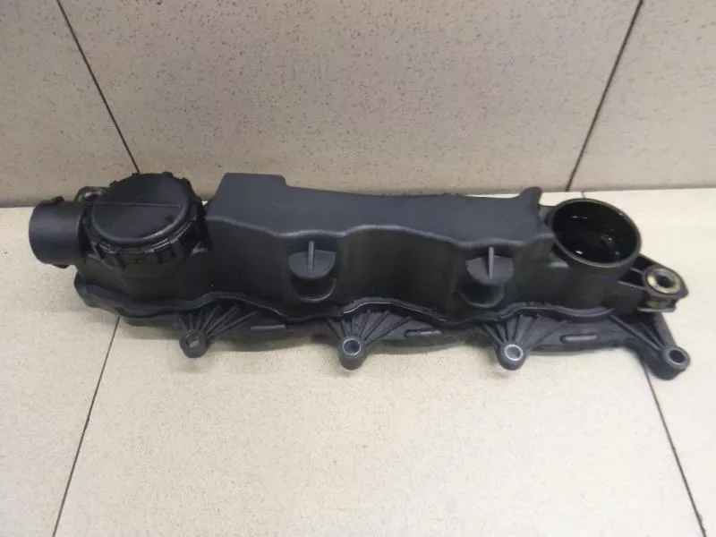 Клапанная крышка ГБЦ BS69757