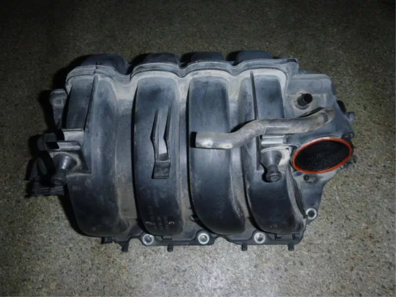 Впускной коллектор ST299201