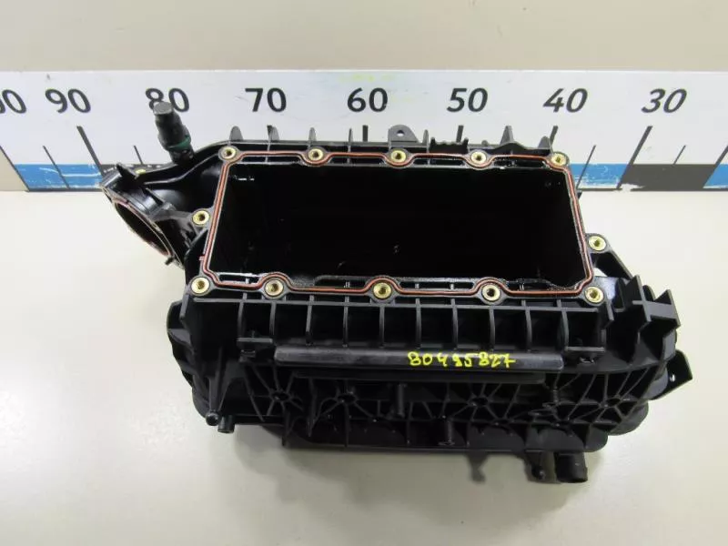 Впускной коллектор ST301890