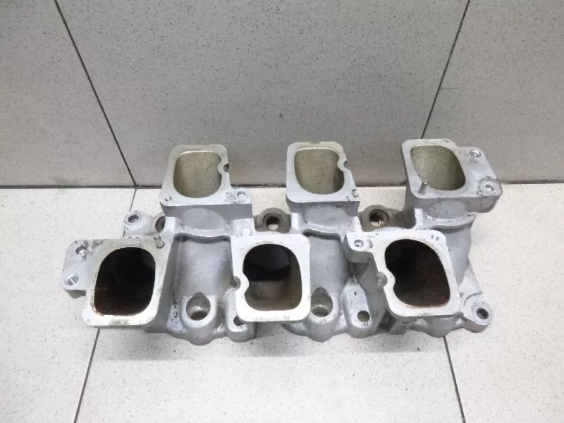 Впускной коллектор ST298579