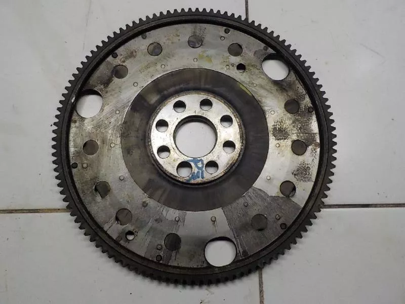 Маховик двигателя BS266793