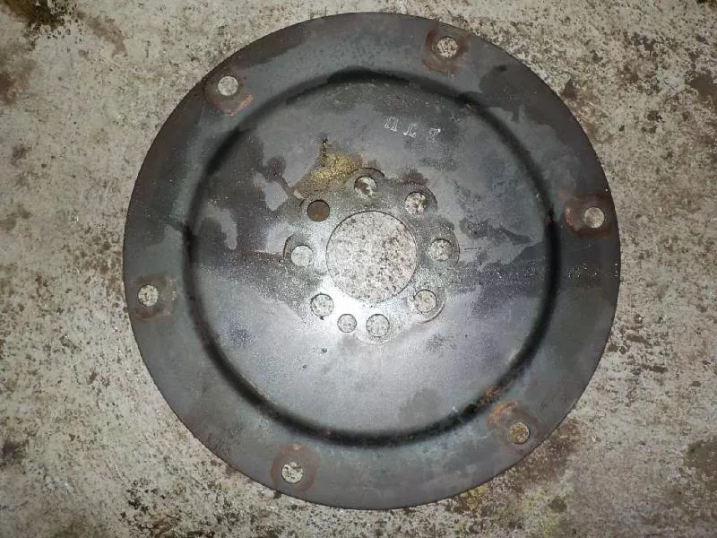 Маховик двигателя BS264257