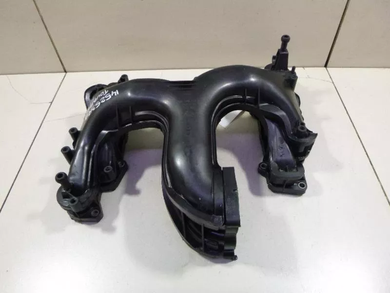 Впускной коллектор ST301605 Впускной коллектор ST301605