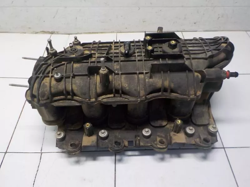 Впускной коллектор ST300813