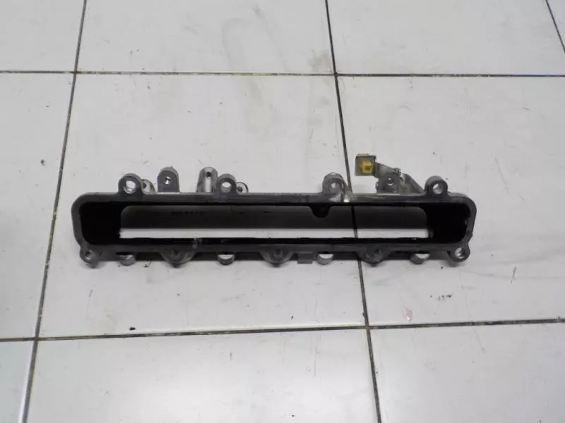 Впускной коллектор ST302183