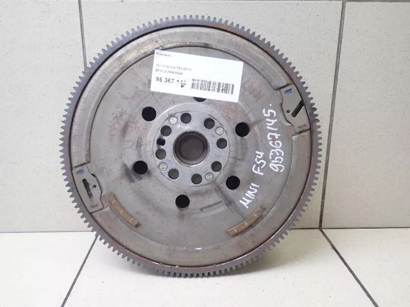 Маховик двигателя BS267945 Маховик двигателя BS267945