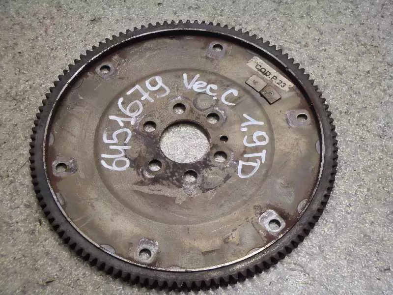 Маховик двигателя BS264833