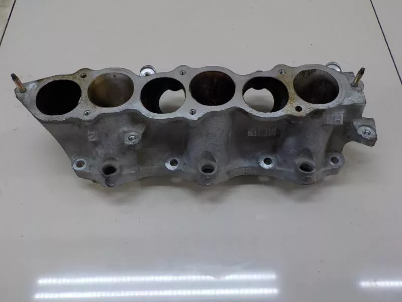 Впускной коллектор ST300761 Впускной коллектор ST300761