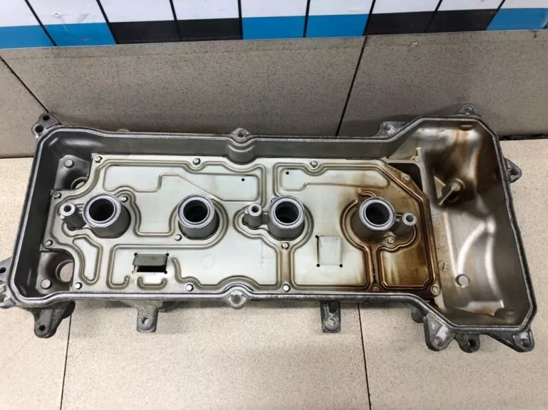 Клапанная крышка ГБЦ BS68747