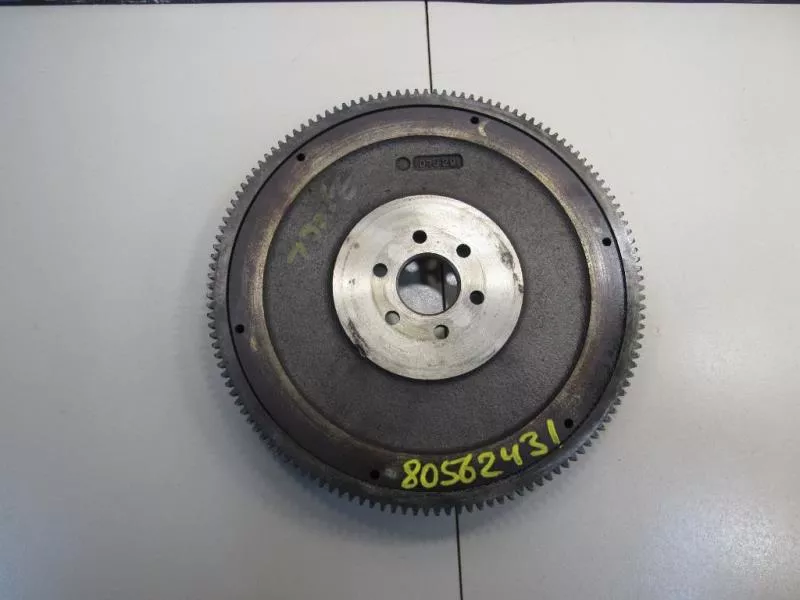 Маховик двигателя BS265627