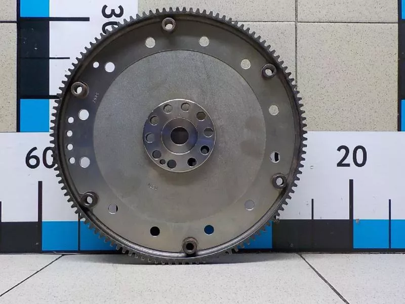 Маховик двигателя BS266033 Маховик двигателя BS266033