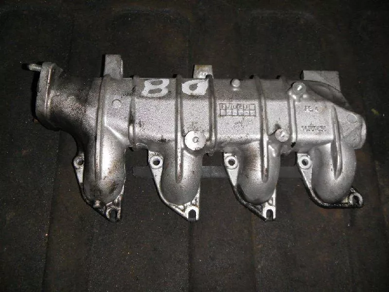 Впускной коллектор ST301668 Впускной коллектор ST301668