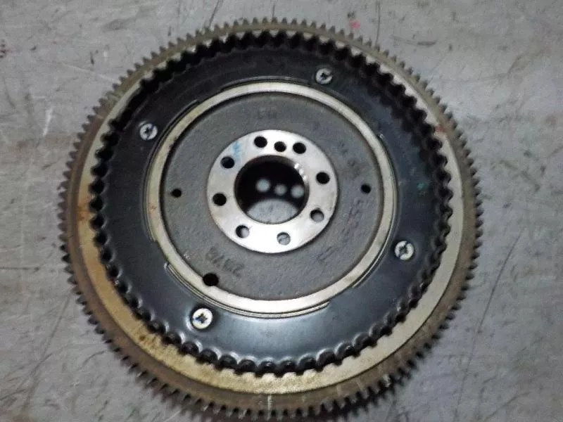 Маховик двигателя BS265281 Маховик двигателя BS265281