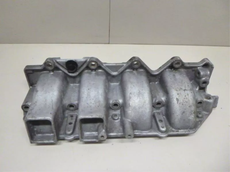 Впускной коллектор ST297847 Впускной коллектор ST297847