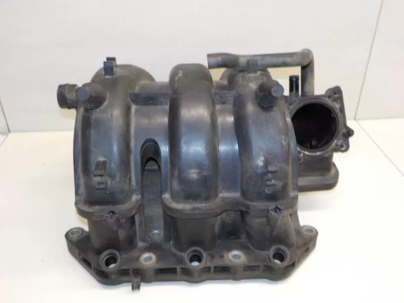 Впускной коллектор ST299622 Впускной коллектор ST299622