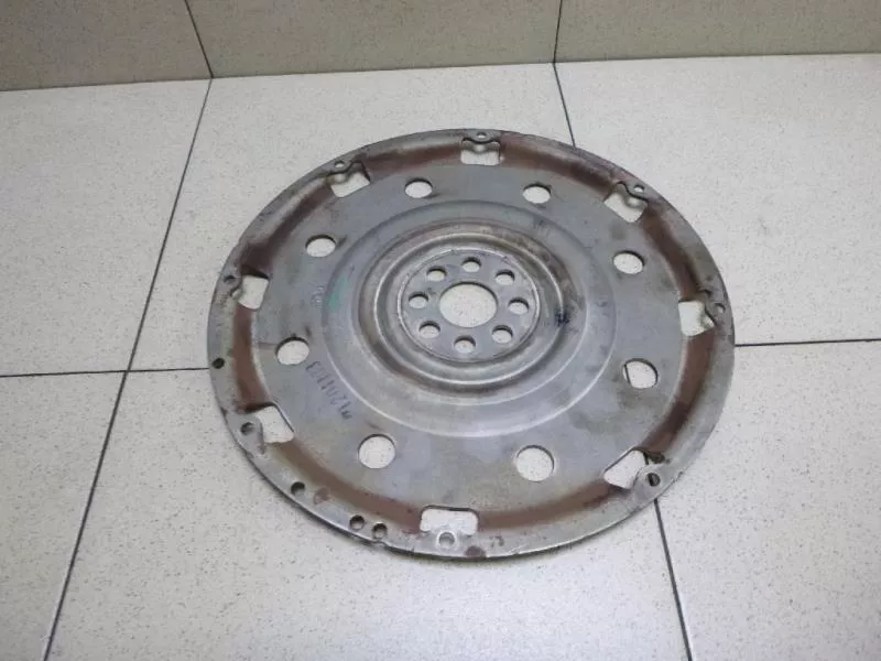 Маховик двигателя BS264078